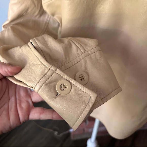 Aritzia Babaton Pelli Hip Vegan Leather Shirt Jacket in Tan Sz S - Picture 7 of 10